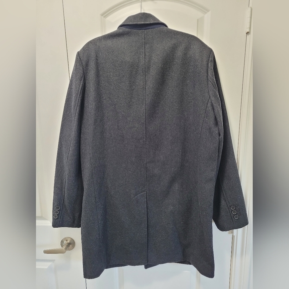 Tommy Hilfiger Men's Wool coat, size Large - Picture 4 of 6